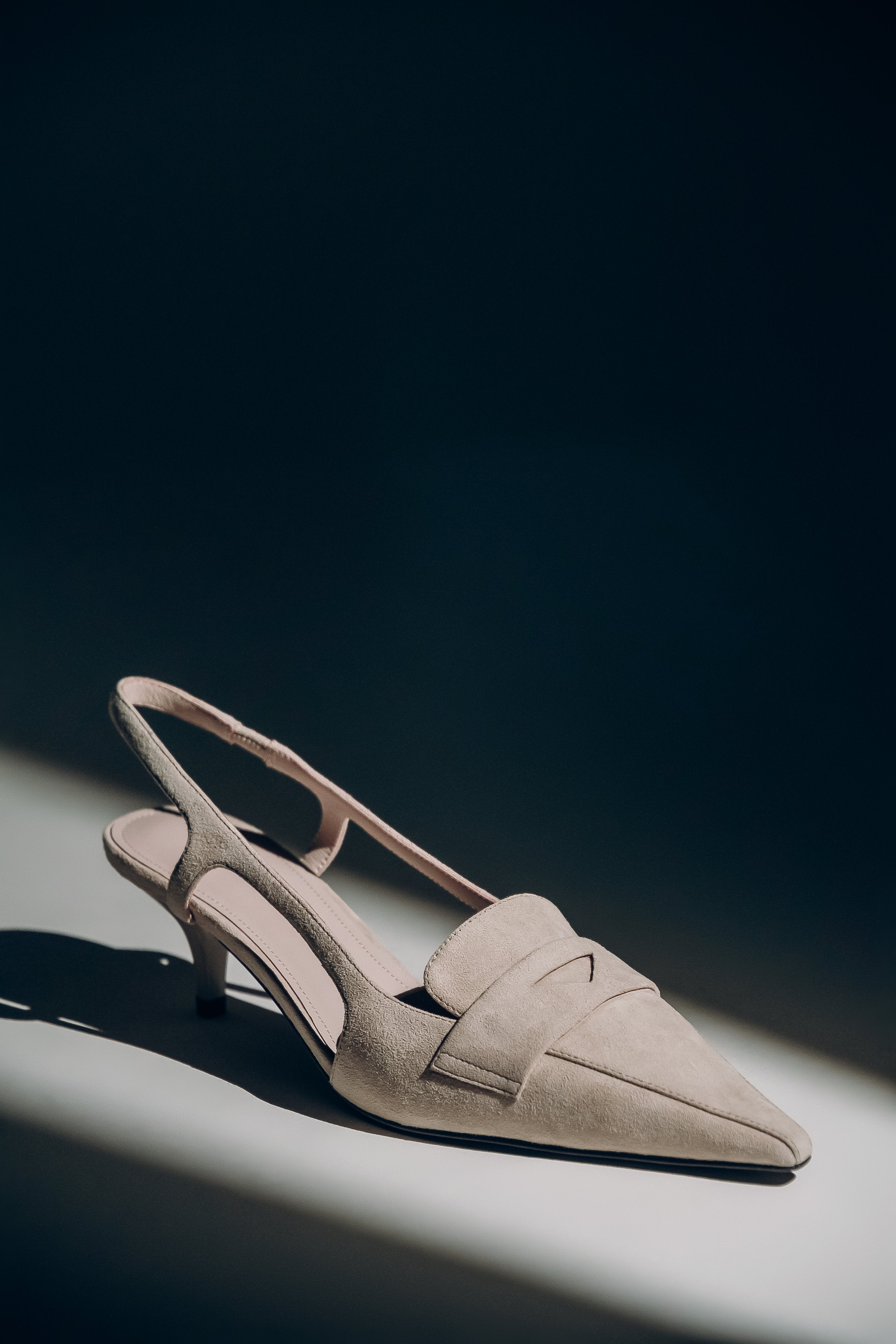 Women's Beige Velour Slingback Pumps on Kitten Heel Estro ER00119676.