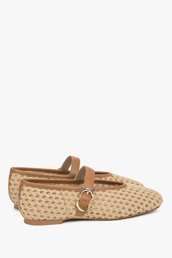 Dark brown women's Estro loafers, boat-shoe style, made of premium natural Italian velour.