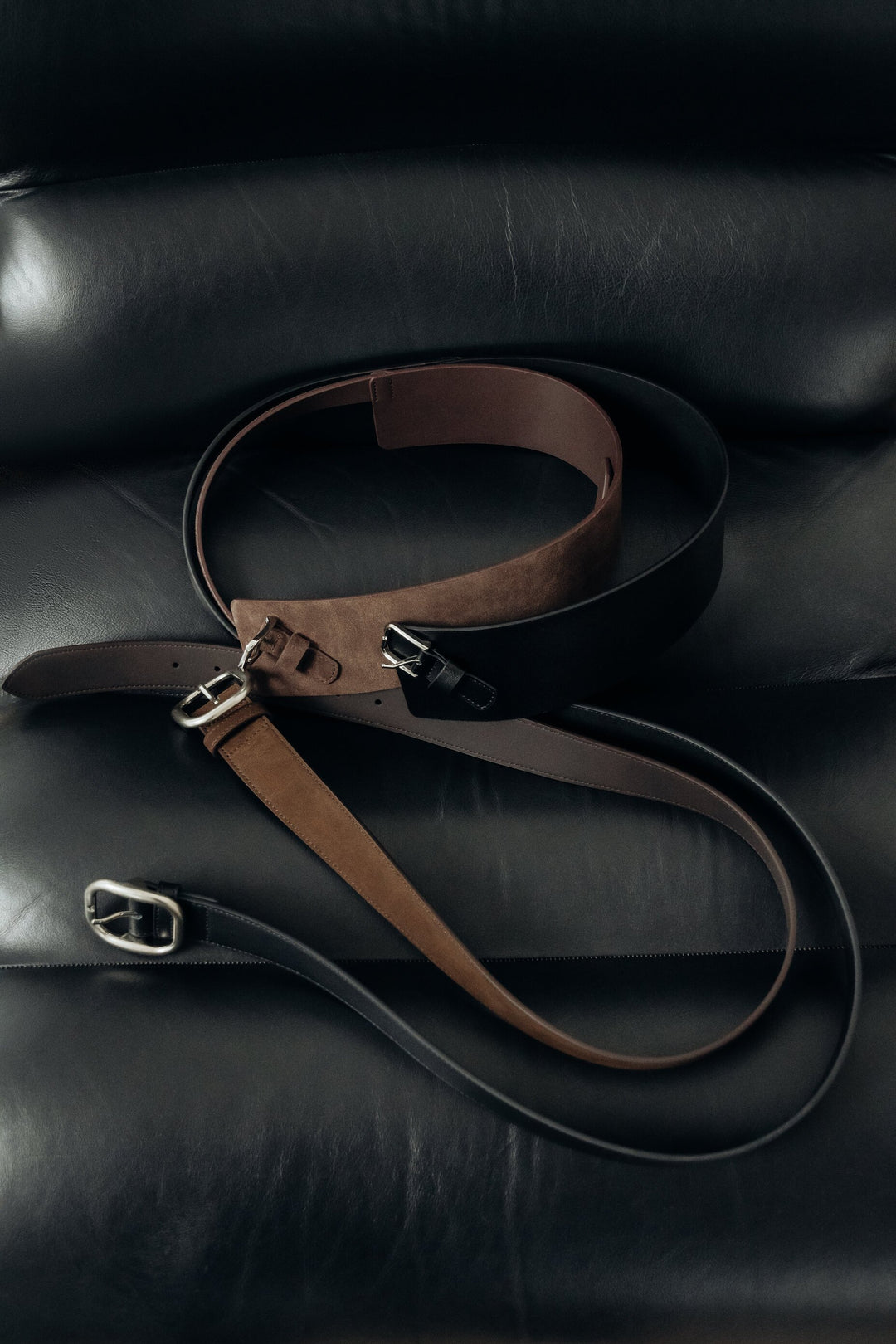 Women's belts - color comparison.