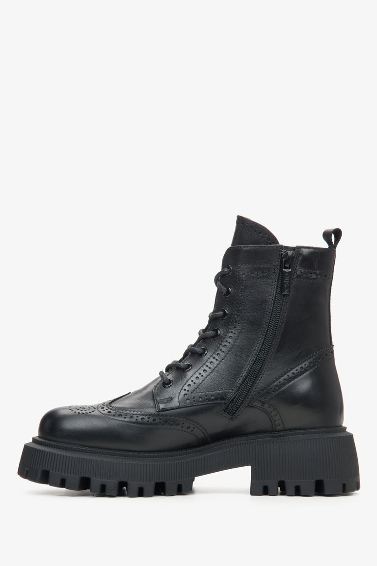 Women's black leather ankle boots Estro - side profile.