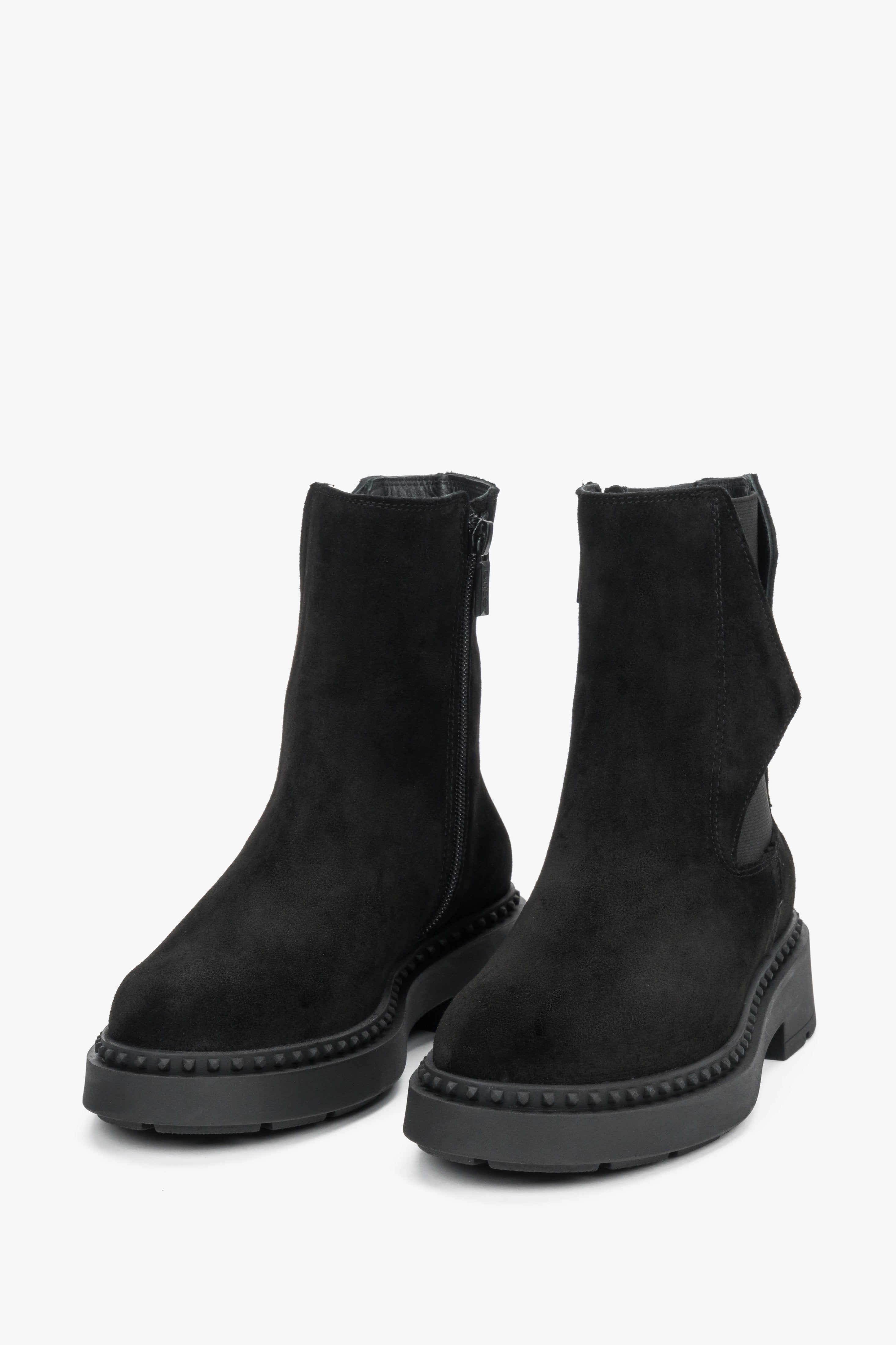 Estro women's ankle boots in black natural suede, adorned with a stylish strap.