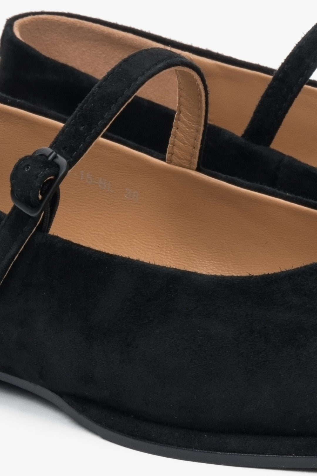 Black ballet flats with a velour finish, made from soft natural leather.