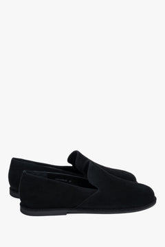 Detail of the thin and flexible barefoot-style sole.