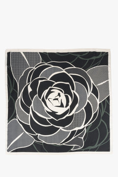 Women's black and beige scarf with floral motif Estro.