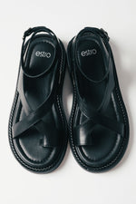 Women’s Black Casual Leather Sandals on a Thick Sole Estro ER00114750.
