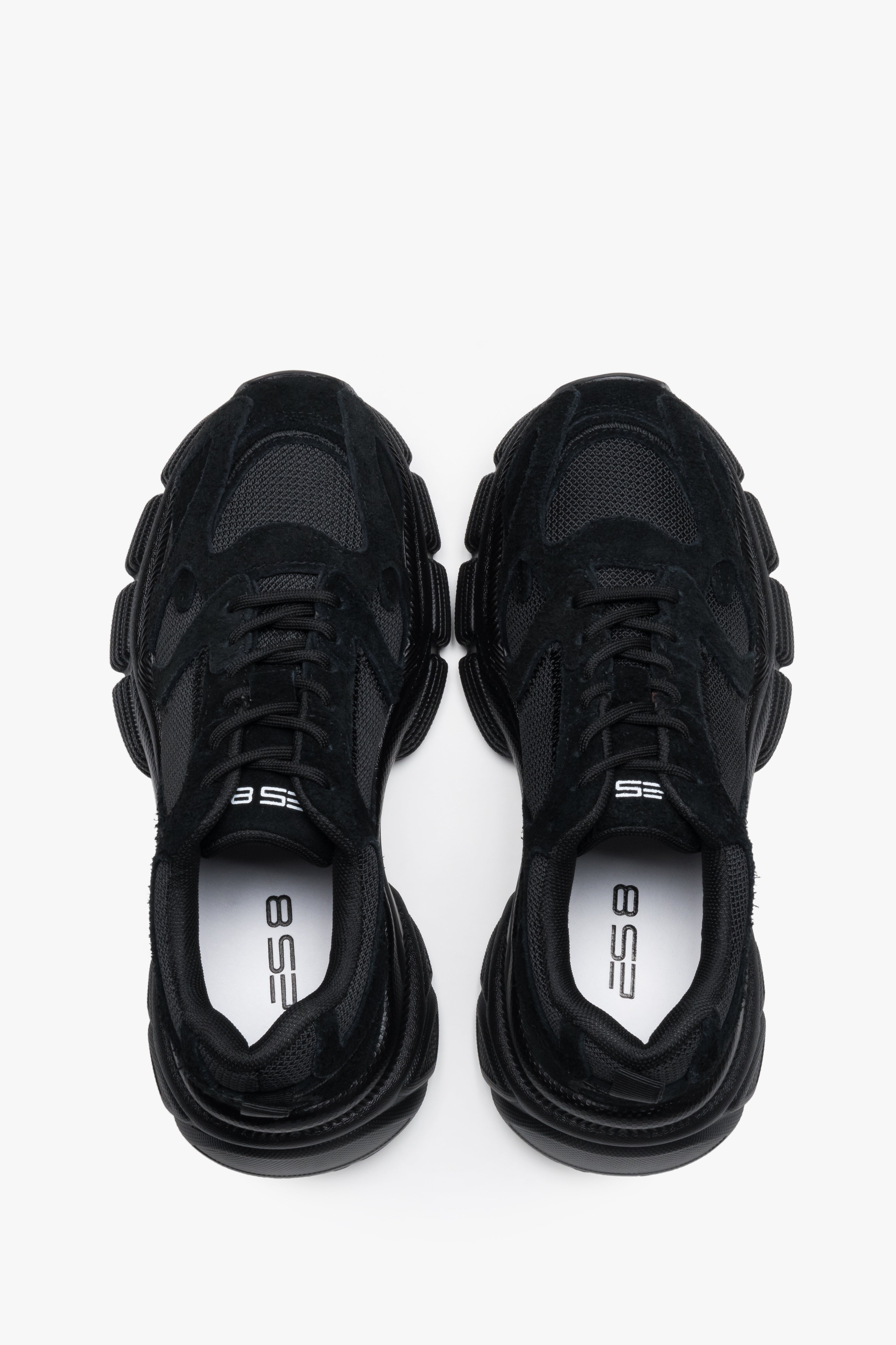 Made of natural velour and breathable mesh, women's black platform sneakers ES8.