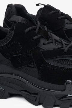 Women's black chunky velour and textile sneakers ES8.