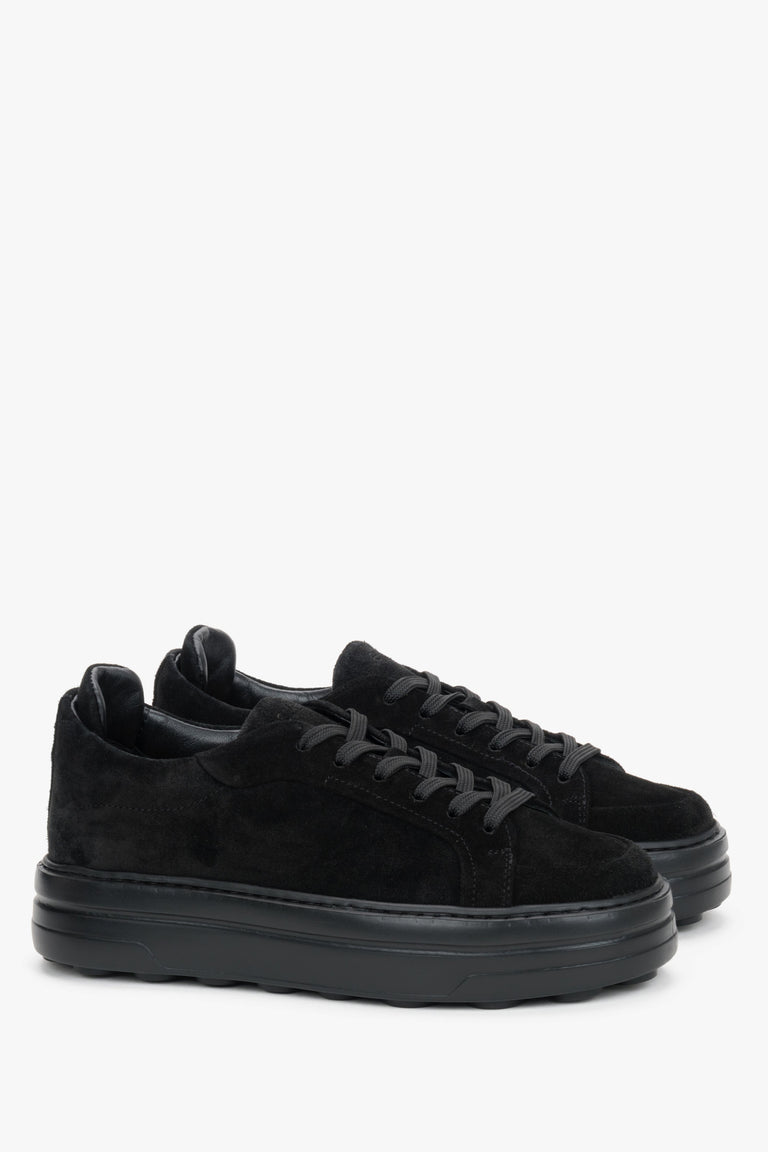 Estro women's black platform sneakers made of premium Italian natural suede.