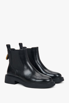 Women's black classic genuine leather Chelsea boots Estro ER00118181.