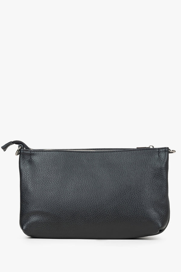 Estro Women's Crossbody Bag in Black Premium Italian Leather.