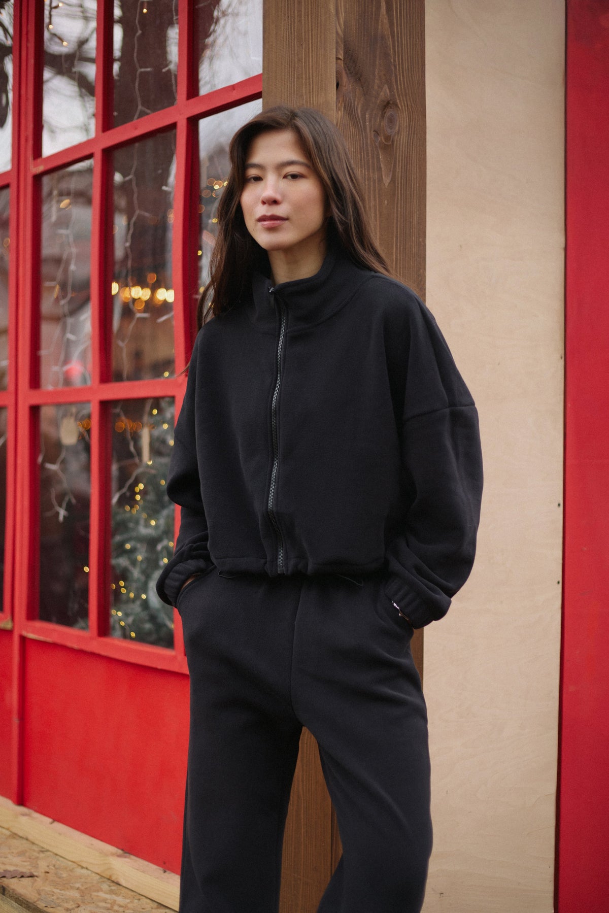 Women's black fleece tracksuit set Estro (ER00118830).