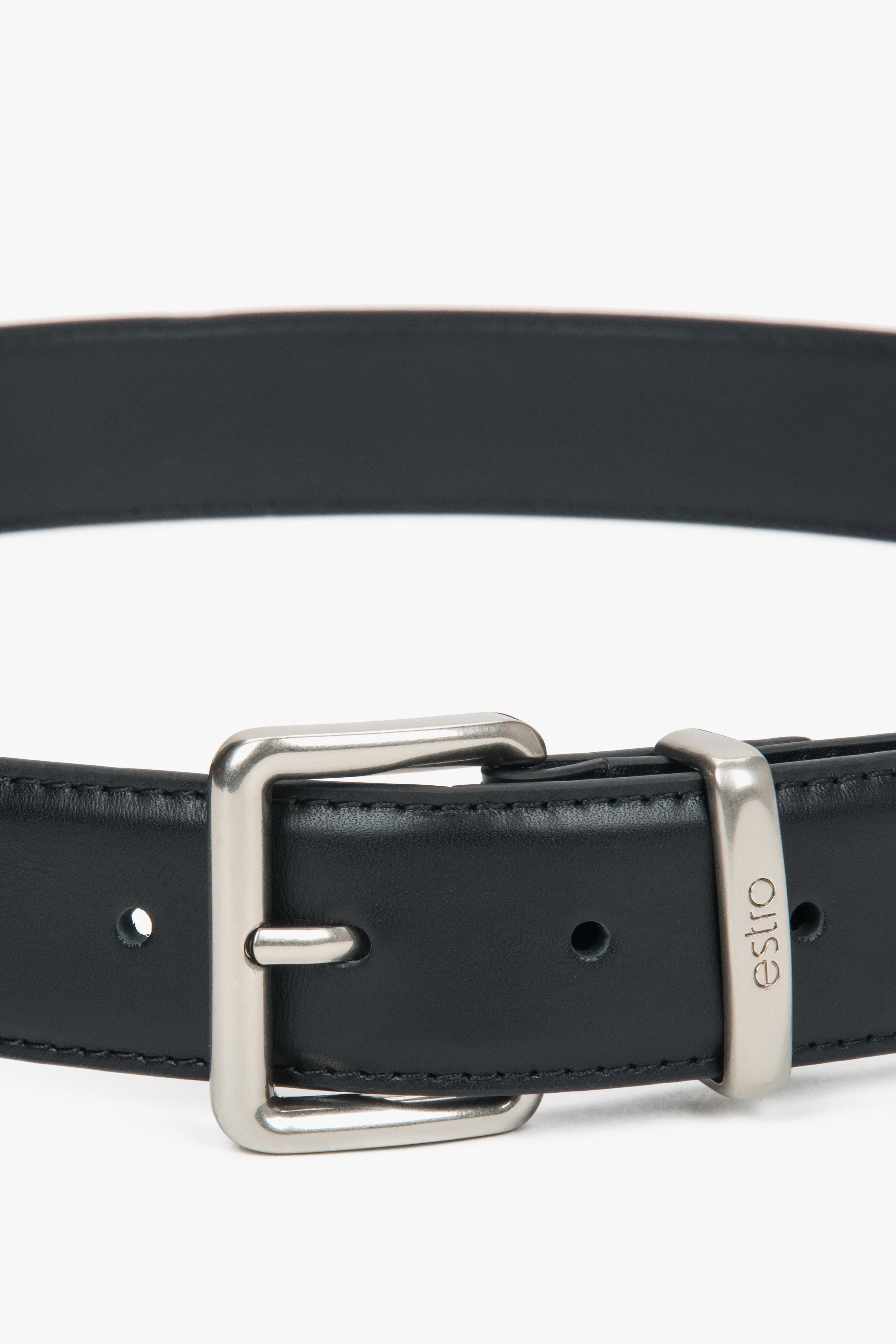 Women's black leather belt with a silver buckle, Estro.