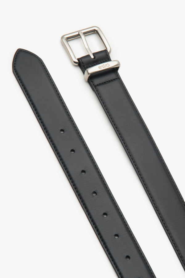 Women's black leather belt with a silver buckle, Estro.
