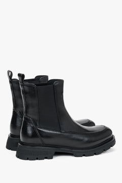 Women's Chelsea boots, black, on a thick sole, made of natural leather, Estro.