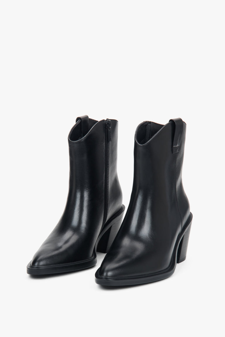Women's black genuine leather cowboy boots with low heel Estro ER00118175.