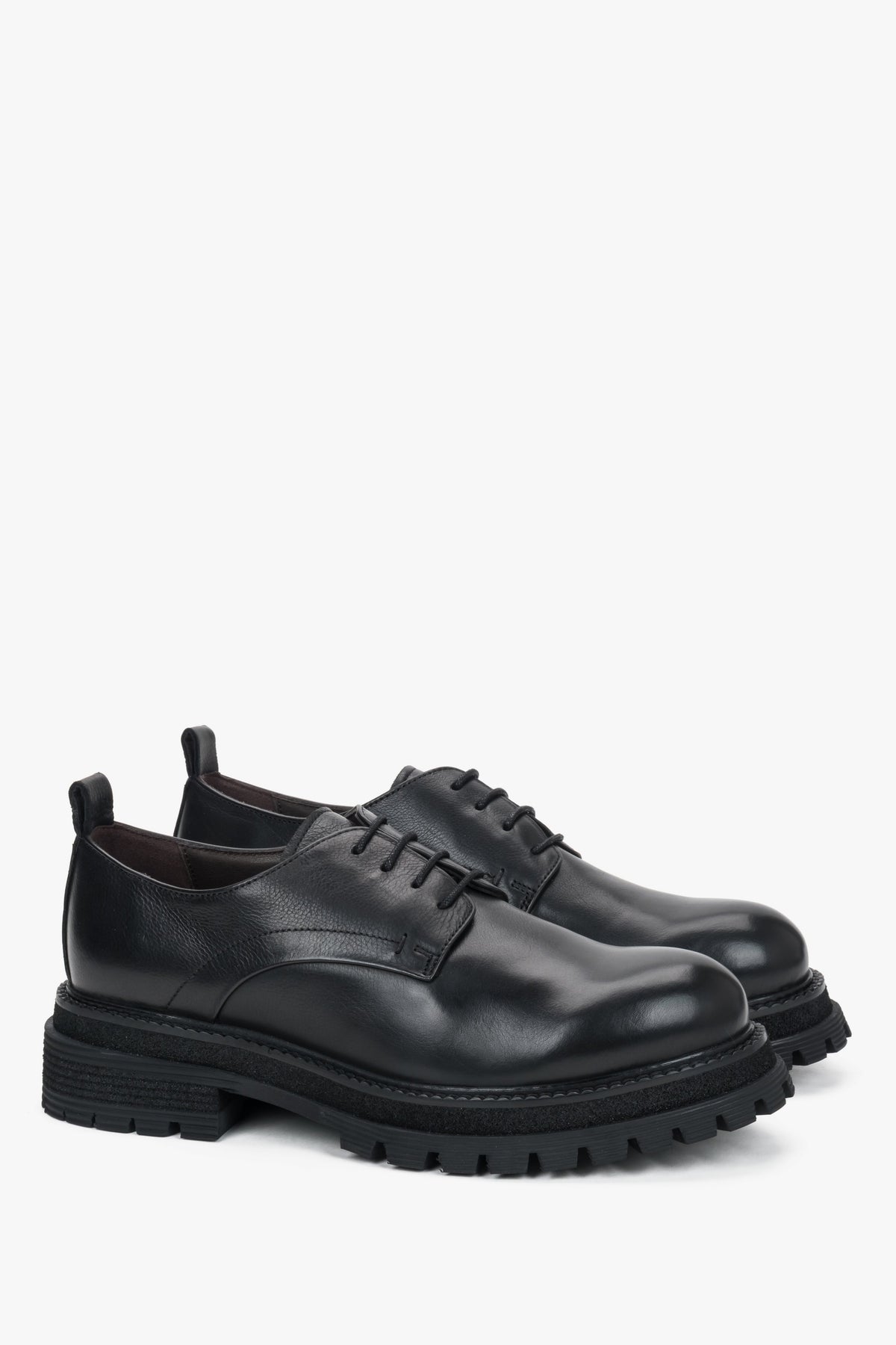Estro - women's black genuine leather derby shoes with chunky lug sole.