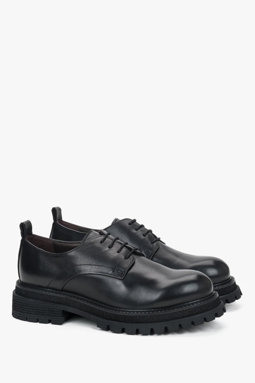 Estro - women's black genuine leather derby shoes with chunky lug sole.