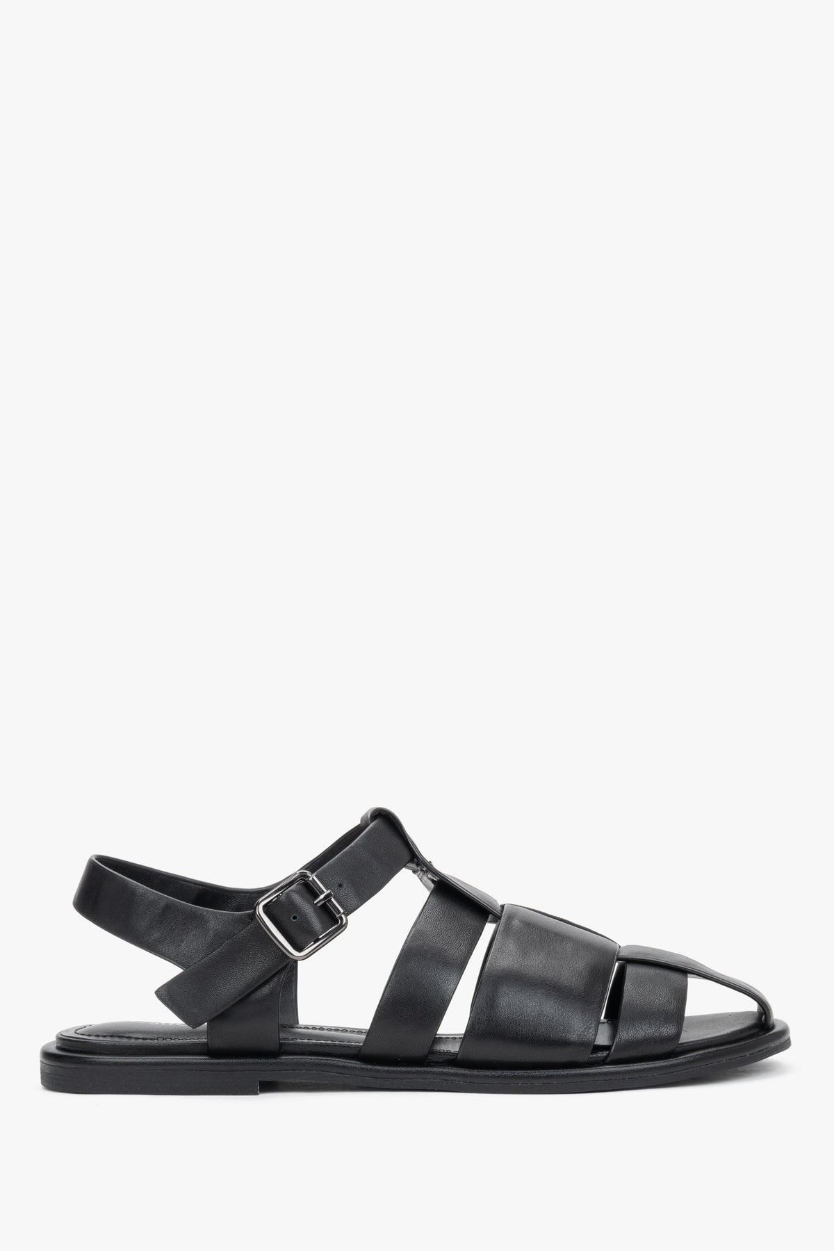 Black women's leather fisherman sandals with interwoven straps, Estro.