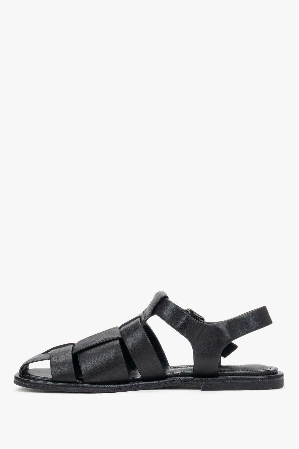 Elegant black genuine leather sandals with a soft chevro lining.