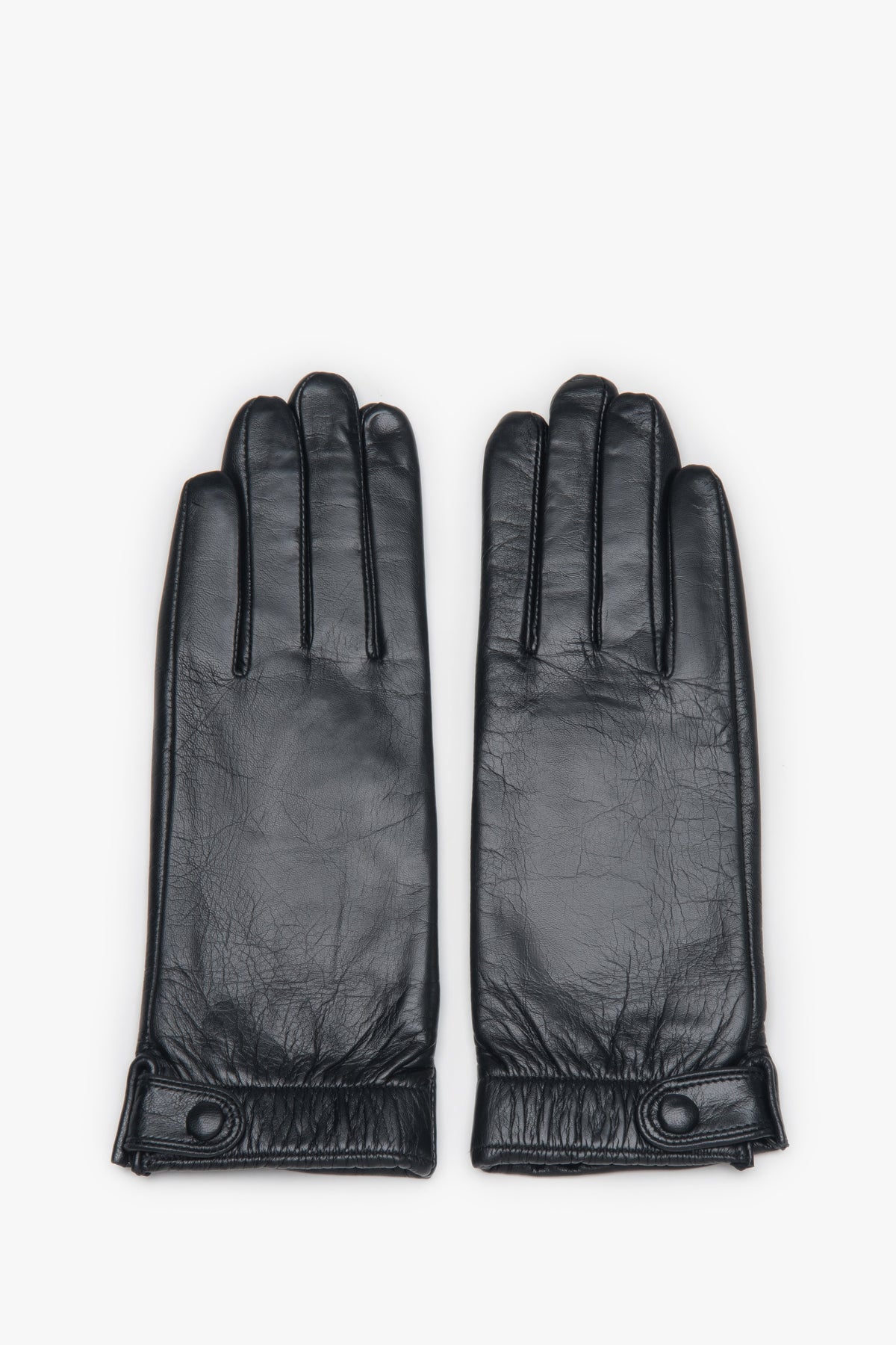 Women's gloves Estro, black, made of genuine leather with snap closure.