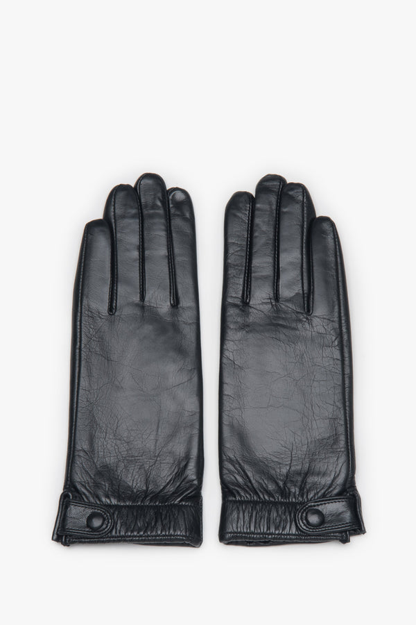 Women's gloves Estro, black, made of genuine leather with snap closure.