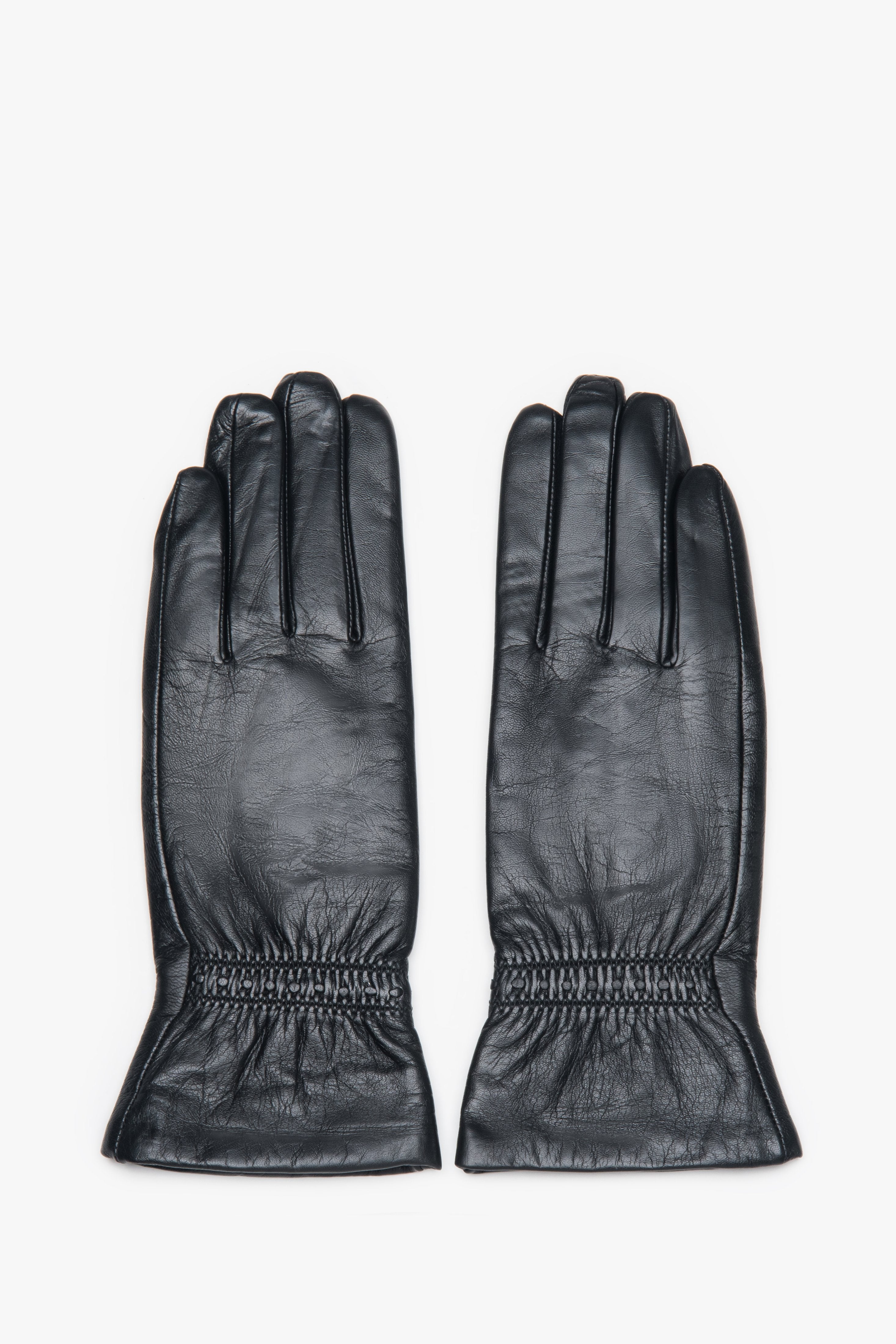 Women's black gloves with soft lining, made of genuine leather, Estro.