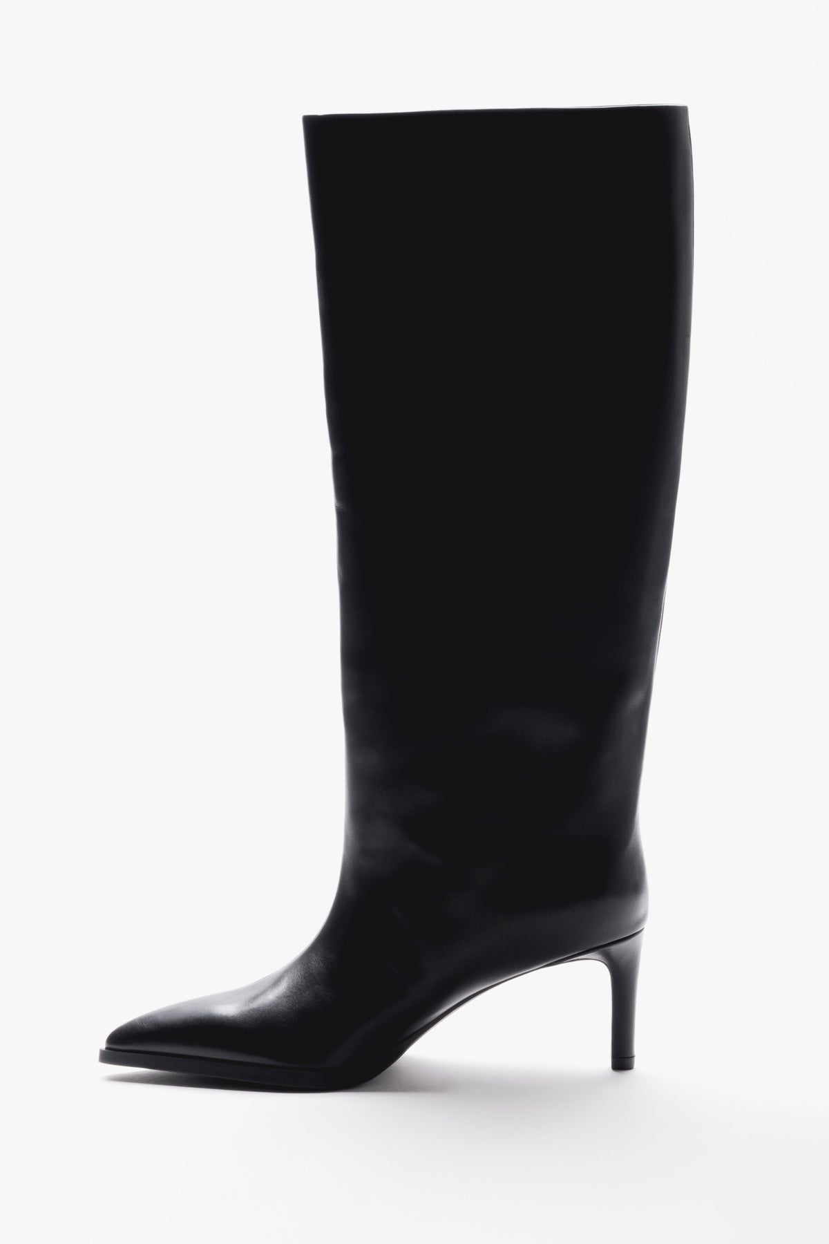 Women's high-heeled boots, black, made of natural leather, Estro.