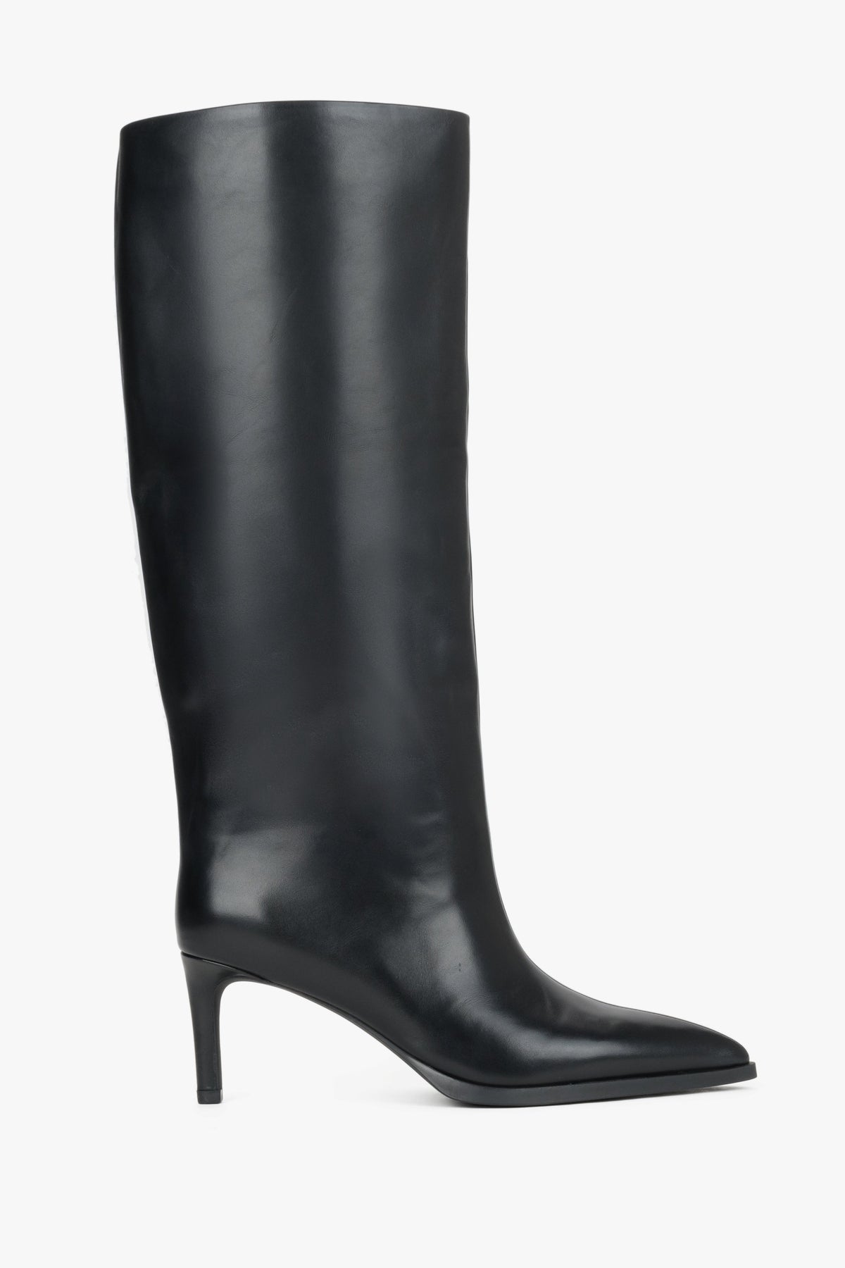 Women's black high-heeled boots made of natural leather Estro.