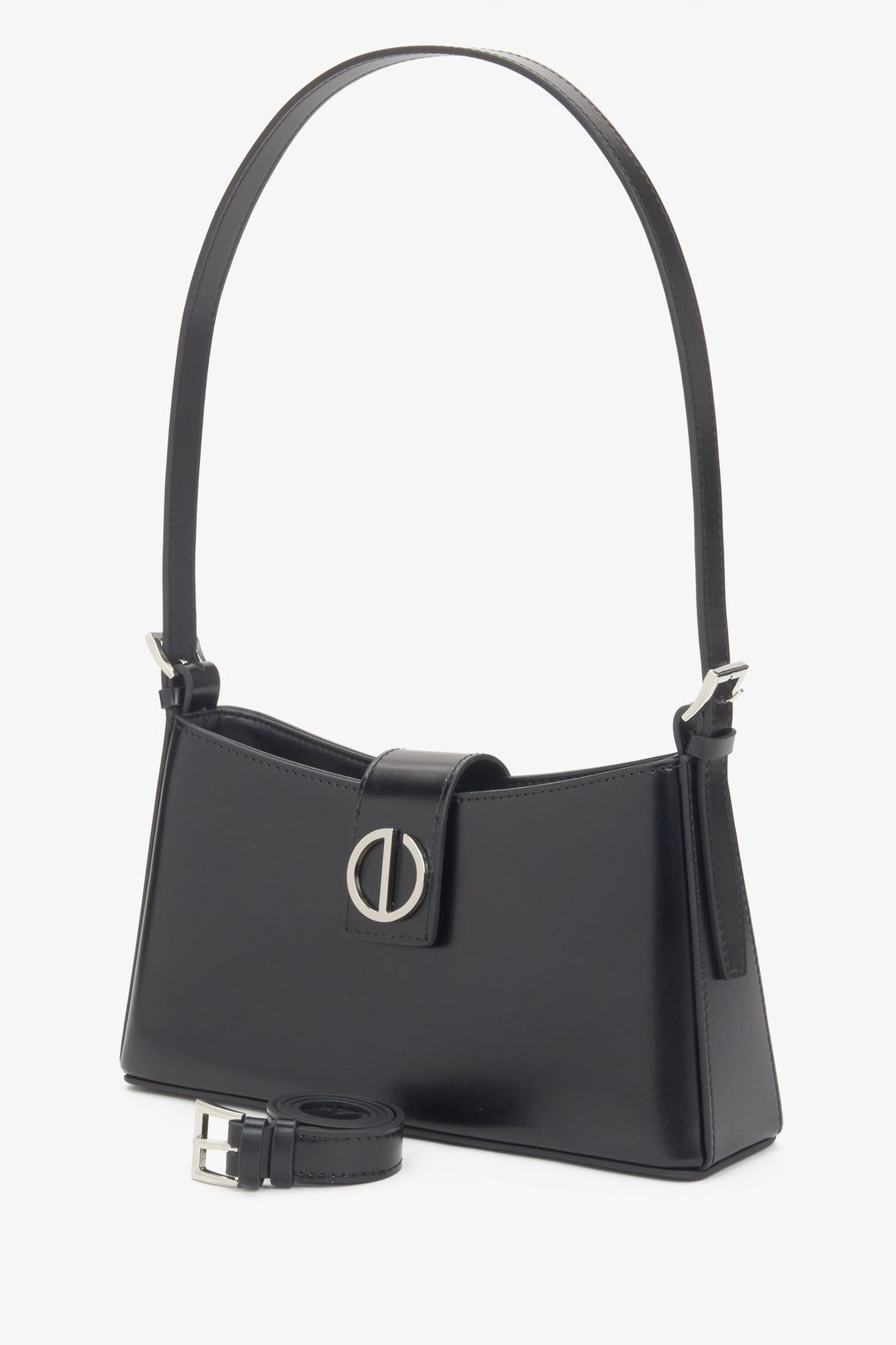 Women's black genuine leather shoulder bag with silver hardware Estro.