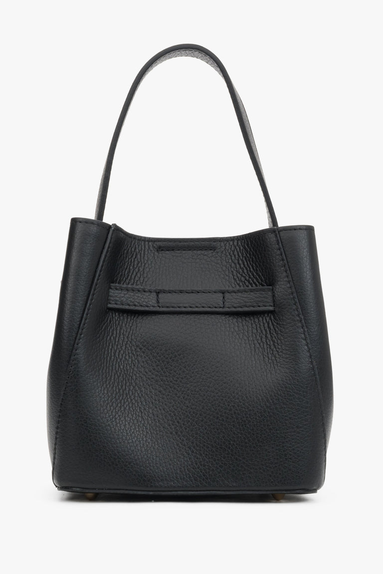 Elegant black satchel handbag made of premium Italian genuine leather.
