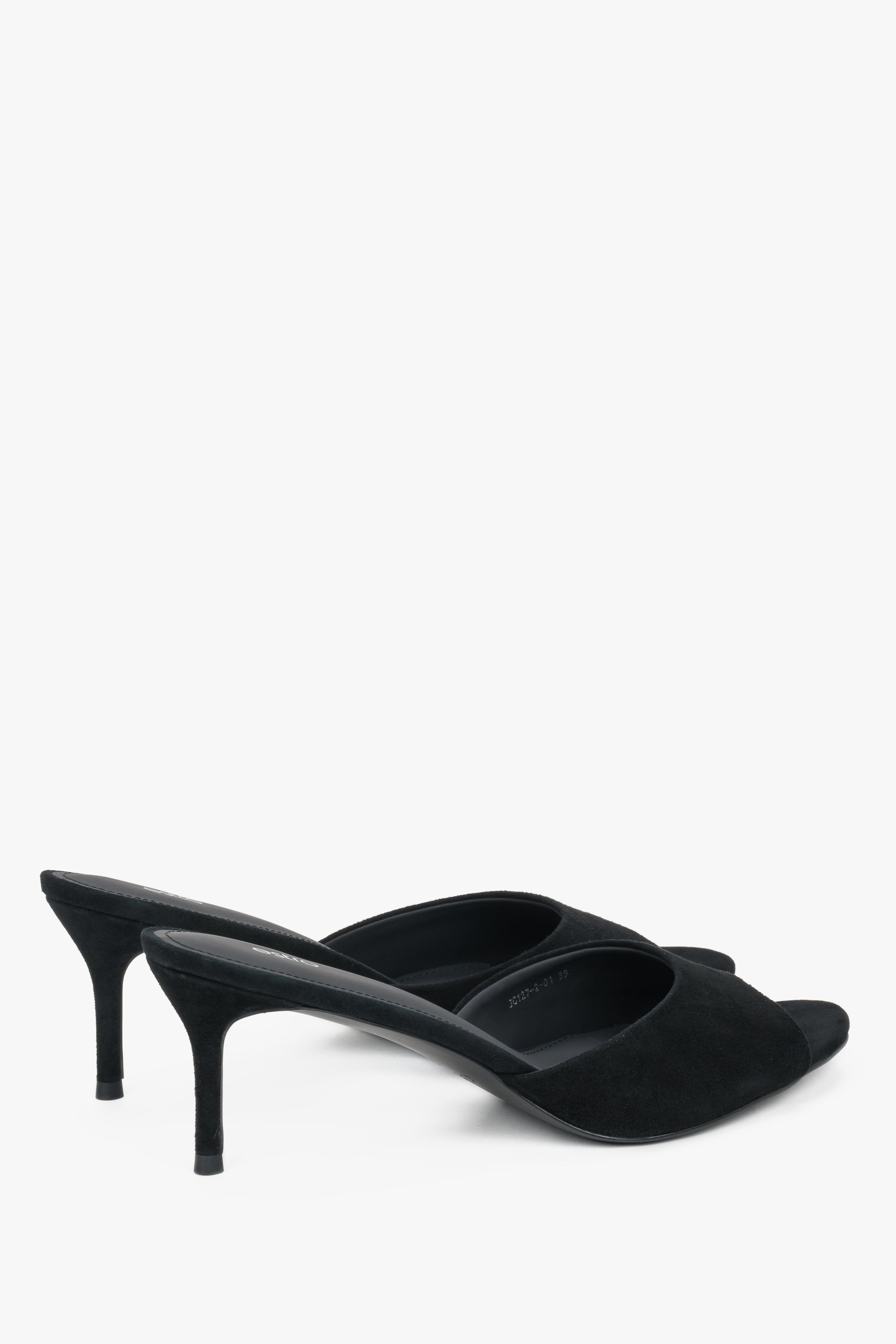 Women's black velour mules with open toe and heel