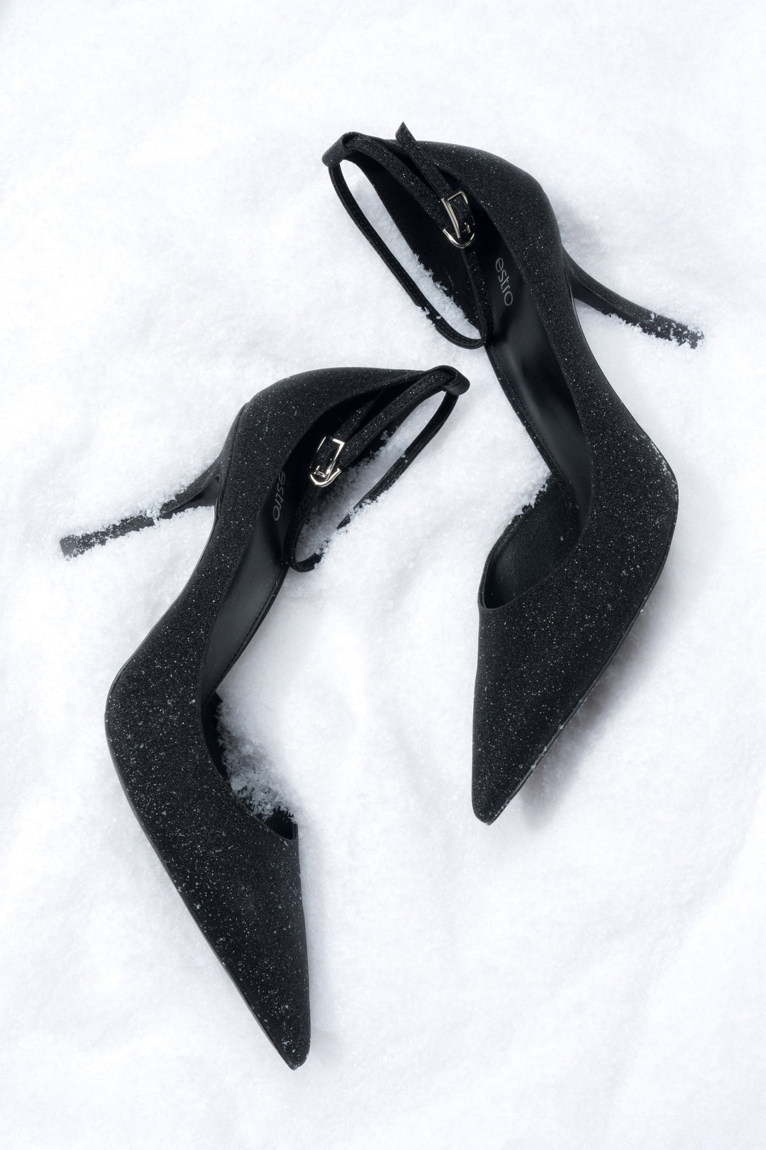 Women’s Black High Stiletto Heels with Ankle Buckle Estro ER00118468.