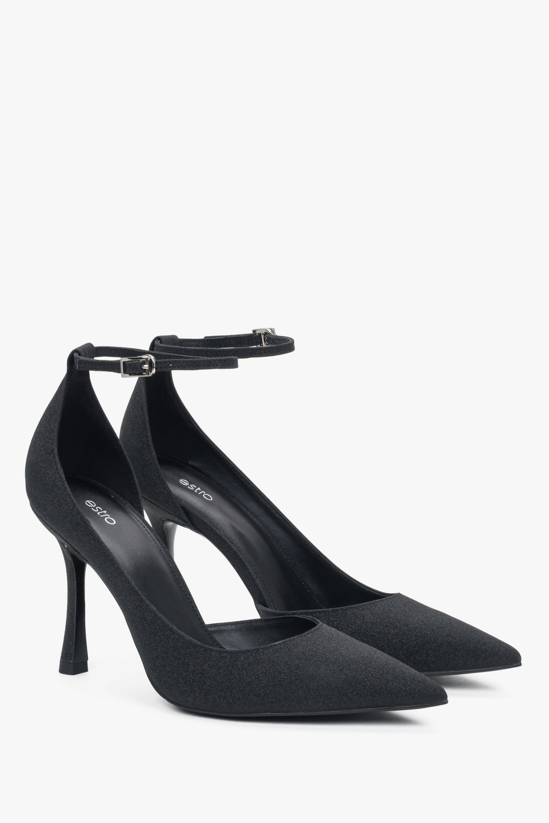 Women’s shoes Estro, black, high-heeled, with a buckle.