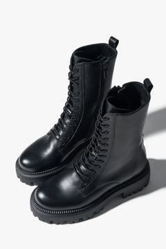 Women's Black High-Top Ankle Boots made of Premium Italian Genuine Leather Estro ER00115925.