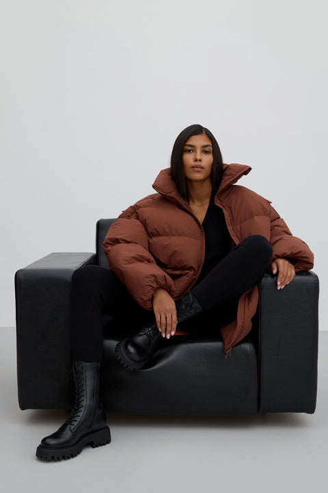 Women's Black High-Top Ankle Boots made of Premium Italian Genuine Leather Estro ER00115925.