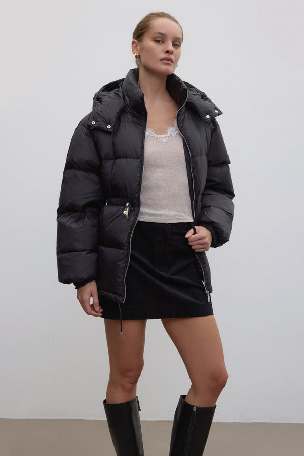 Black women's jacket by Estro, hip-length, with goose down and belt.