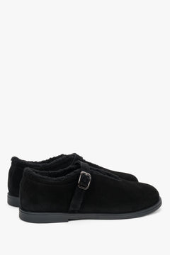 Women’s ballerina flats Estro in black, made of Italian velour with a fur insole.