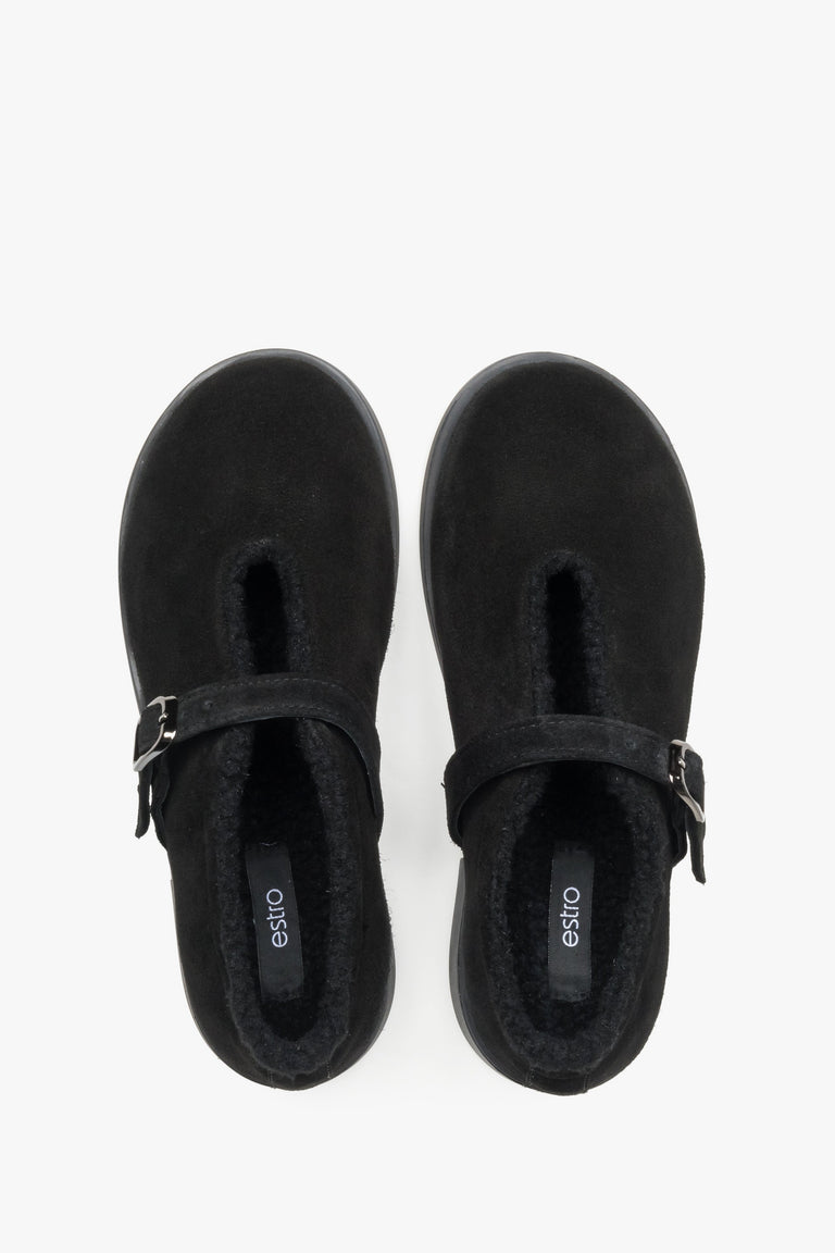 Classic black women’s ballerina flats made of luxurious Italian velour with fur lining Estro.