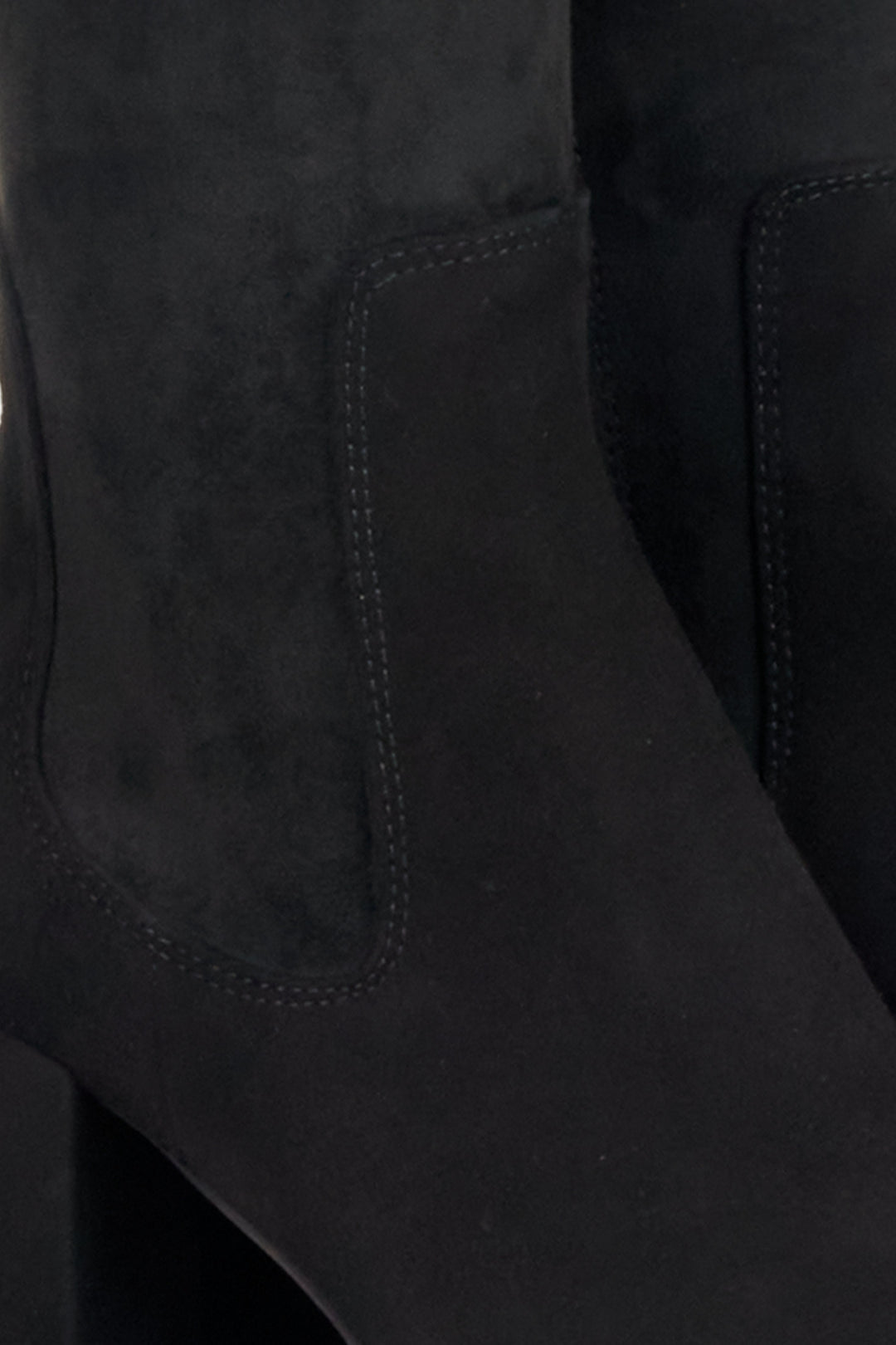 Finished with exquisite detailing — the flexible shaft and subtle stitching highlight the luxurious texture of natural velour.