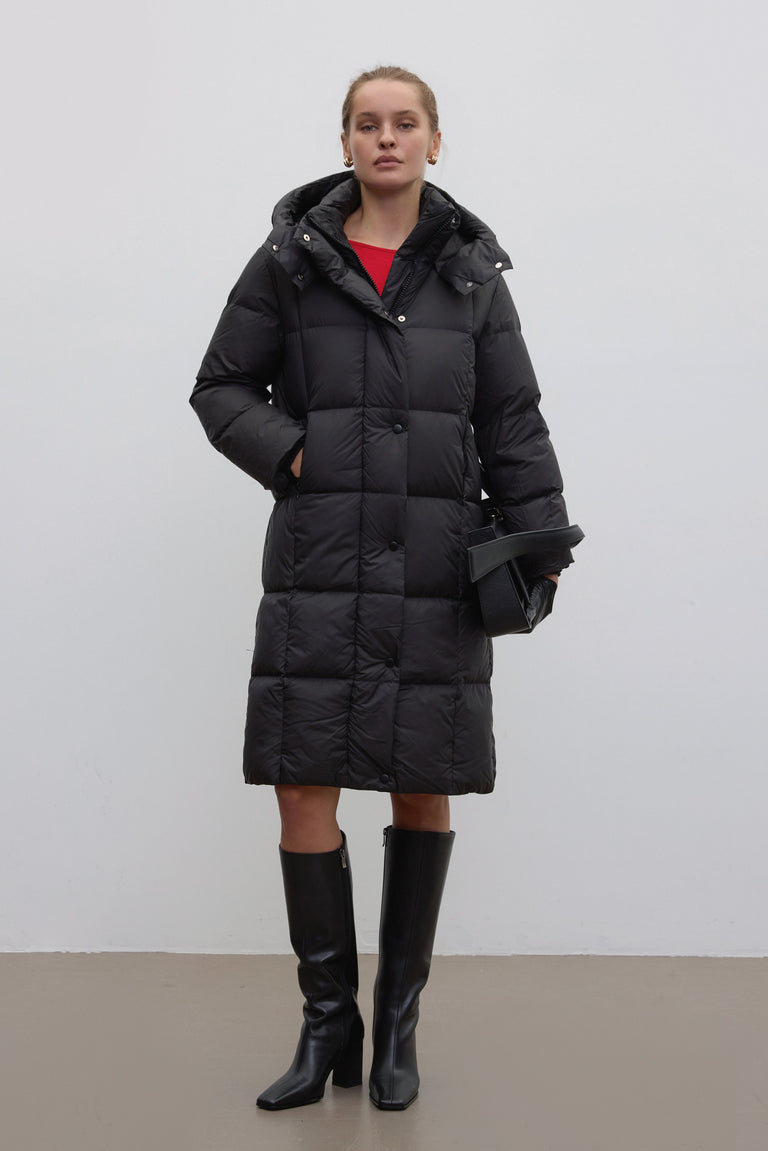 Women’s Black Knee-Length Winter Down Jacket with Goose Filling Estro ER00118489.