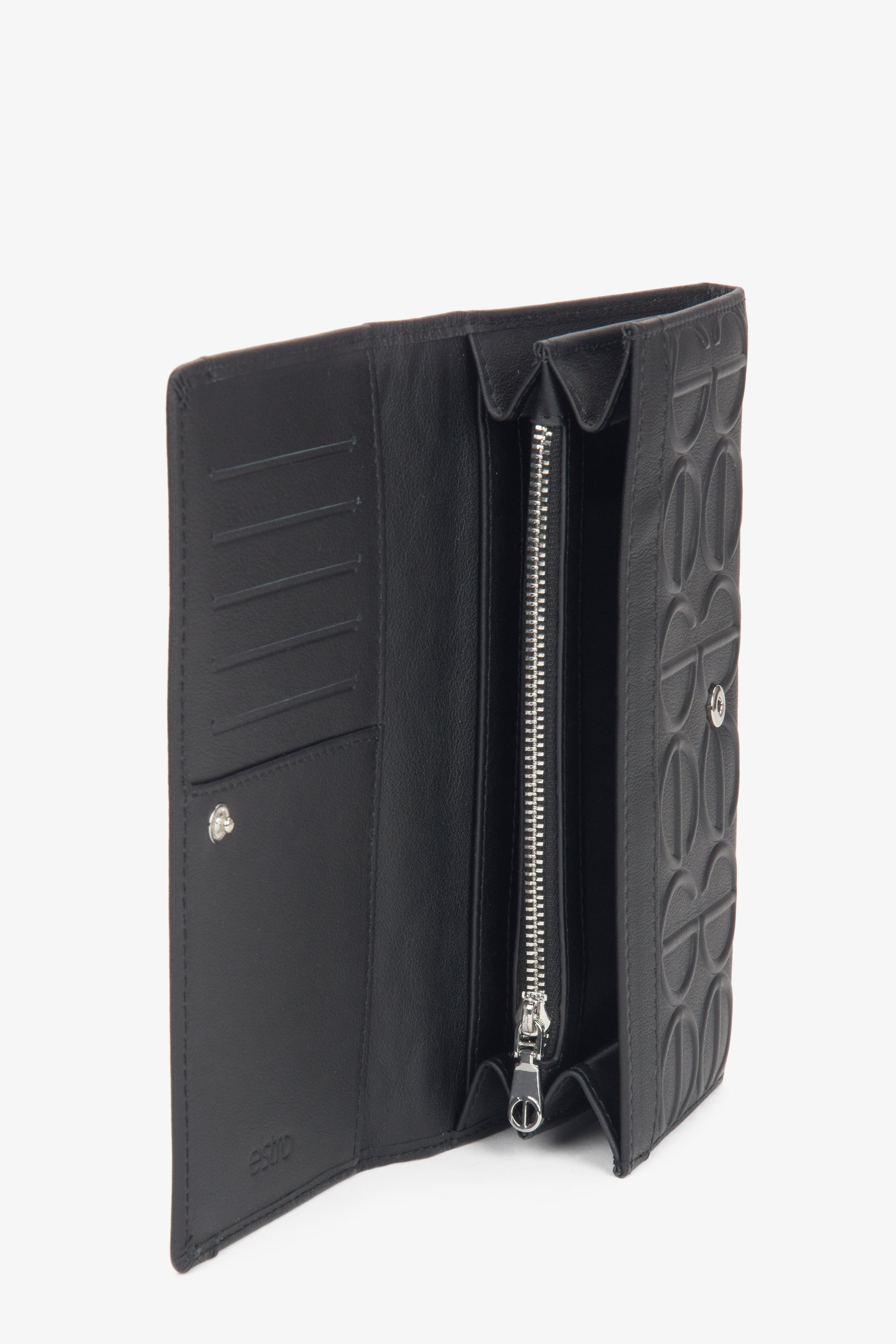 Elegant black leather women's wallet in a continental style from Estro.