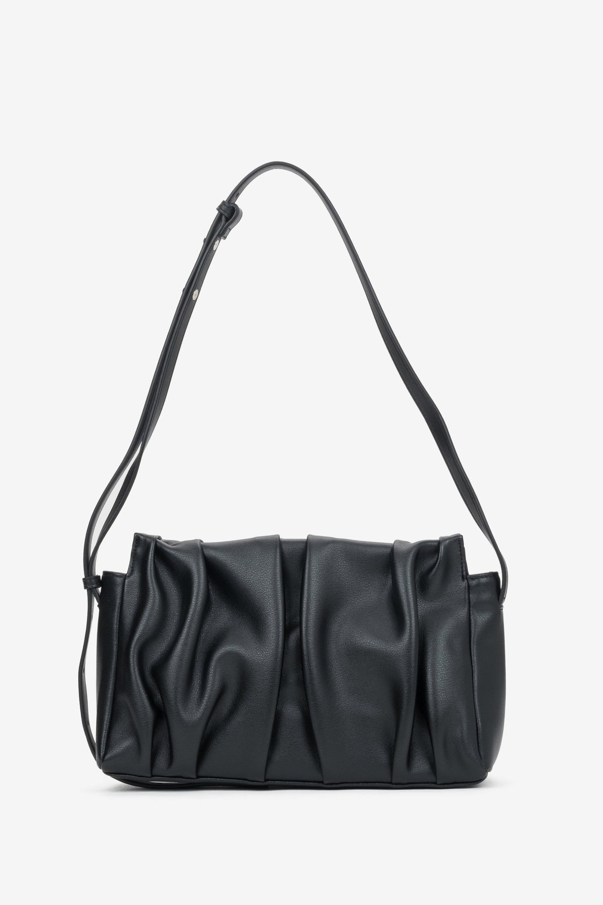 Women's Black Leather Crossbody Bag with Vertical Pleating Estro ER00120865.