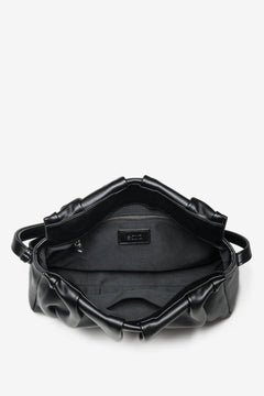 Women's black leather crossbody bag with vertical pleating Estro.