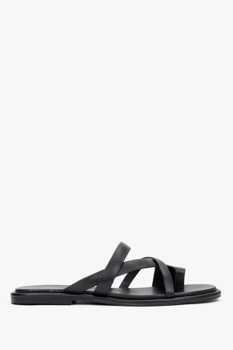 Women's Black Genuine Leather Flat Slide Sandals with Toe Loop Estro ER00119391.