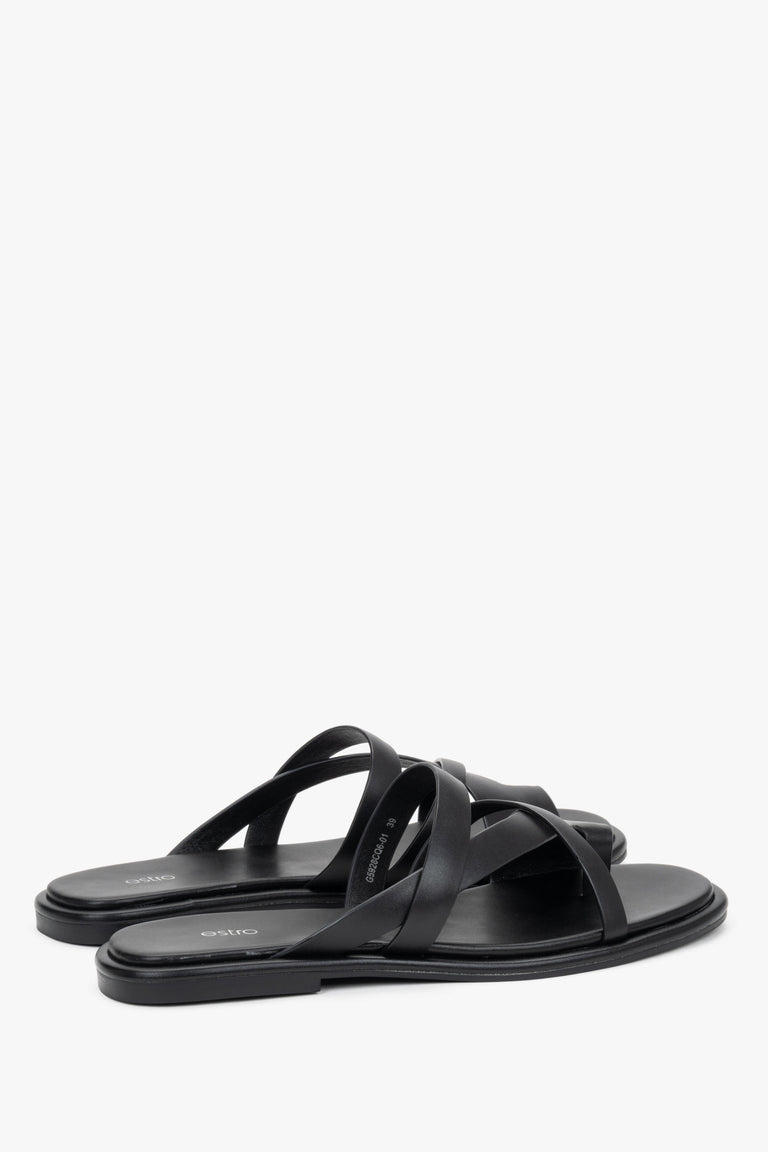 Estro black summer slides featuring a premium chevro leather insole.