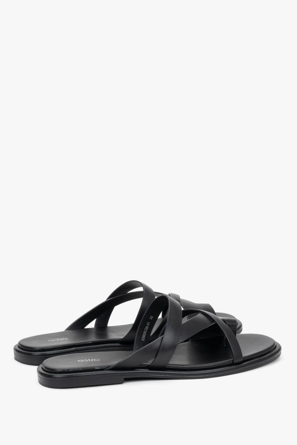Estro black summer slides featuring a premium chevro leather insole.