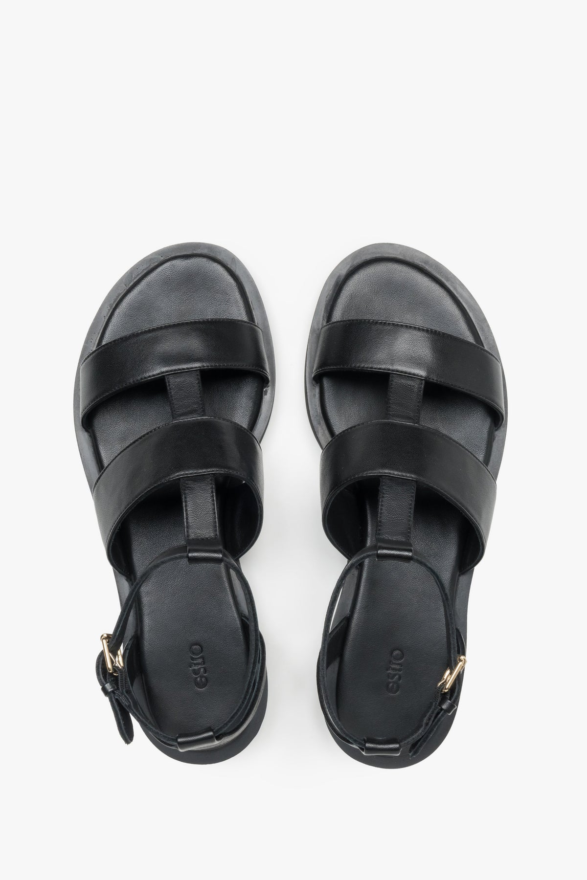 Estro black sandals made of soft natural leather with a breathable interior.