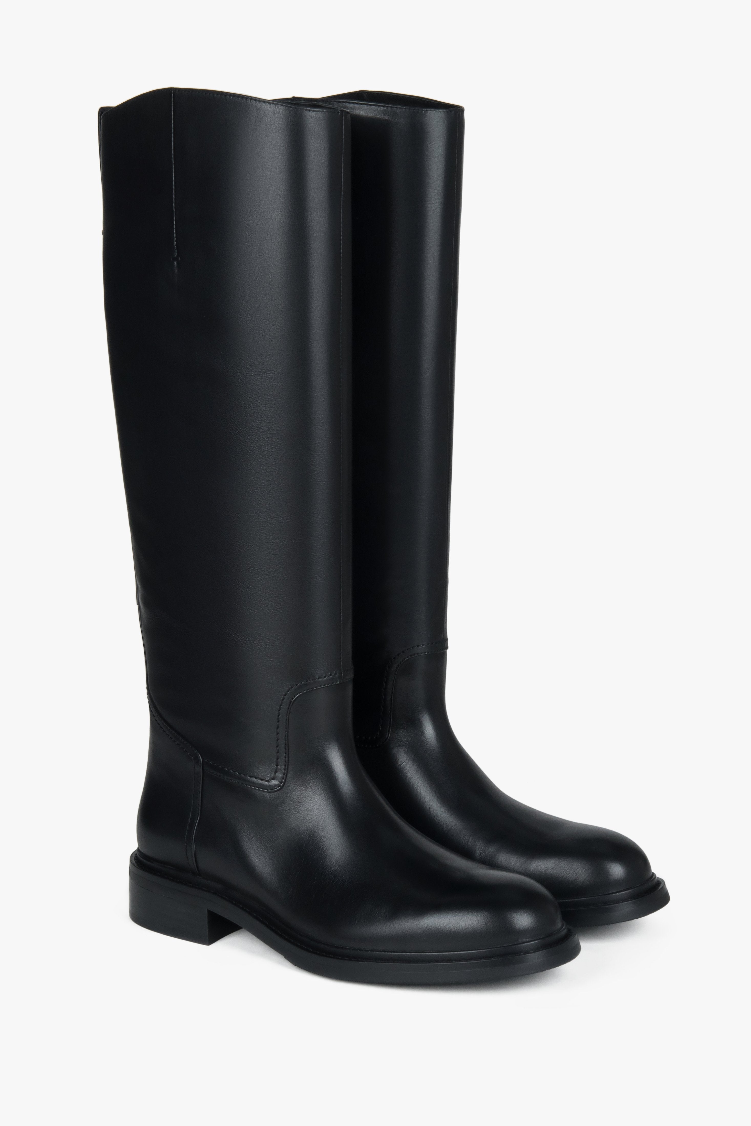 Women’s black leather knee-high boots with a wide shaft Estro.