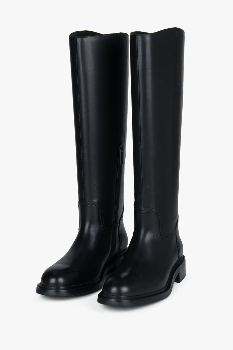 Women’s knee-high boots Estro, black, leather, with a wide shaft.