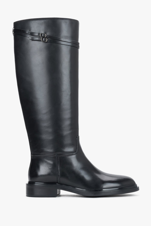 Estro - women's black leather knee-high riding boots with buckle.